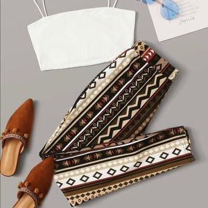 White Cami Crop Tank & Geo Print Pants Set💓